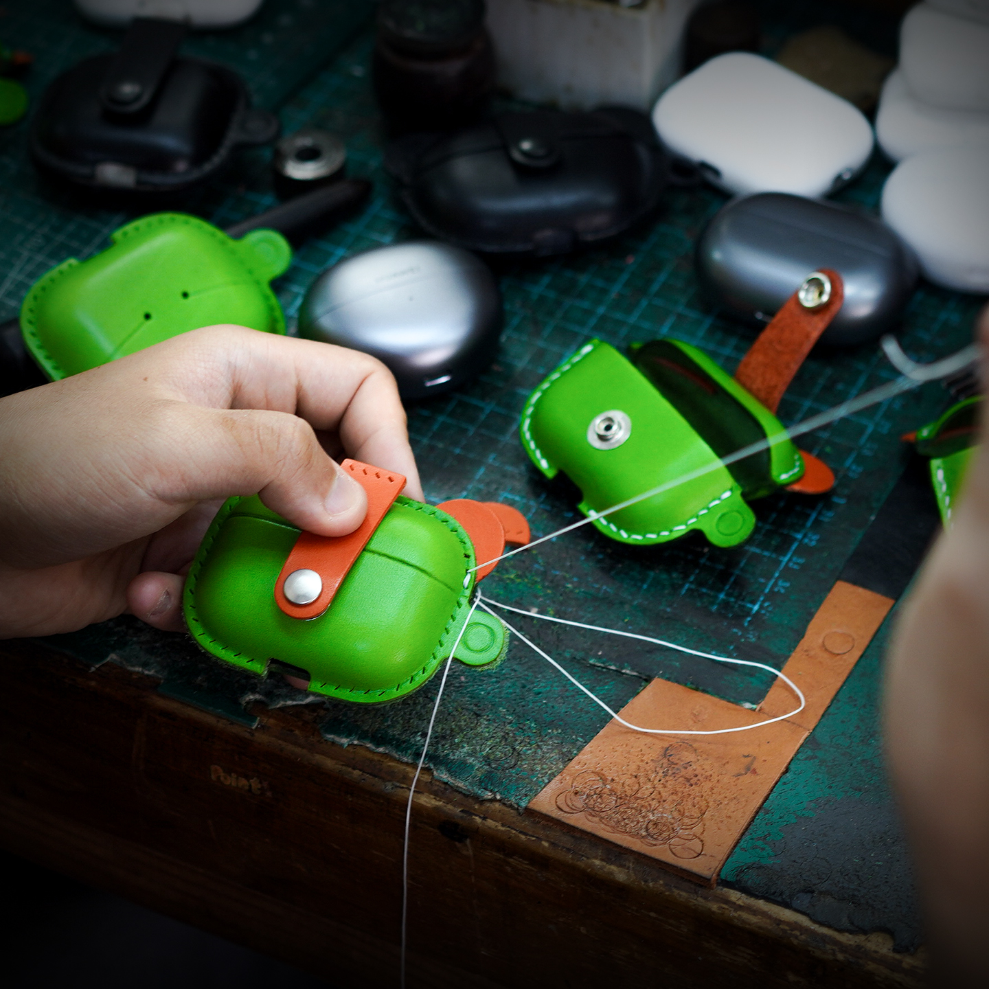 耳机壳定制苹果华为真皮纯手工制