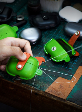 适用耳机壳定制苹果airpodspro3保护壳华为freeclip2保护套真皮freebudspro3代4代保护壳高级感全包防摔外壳