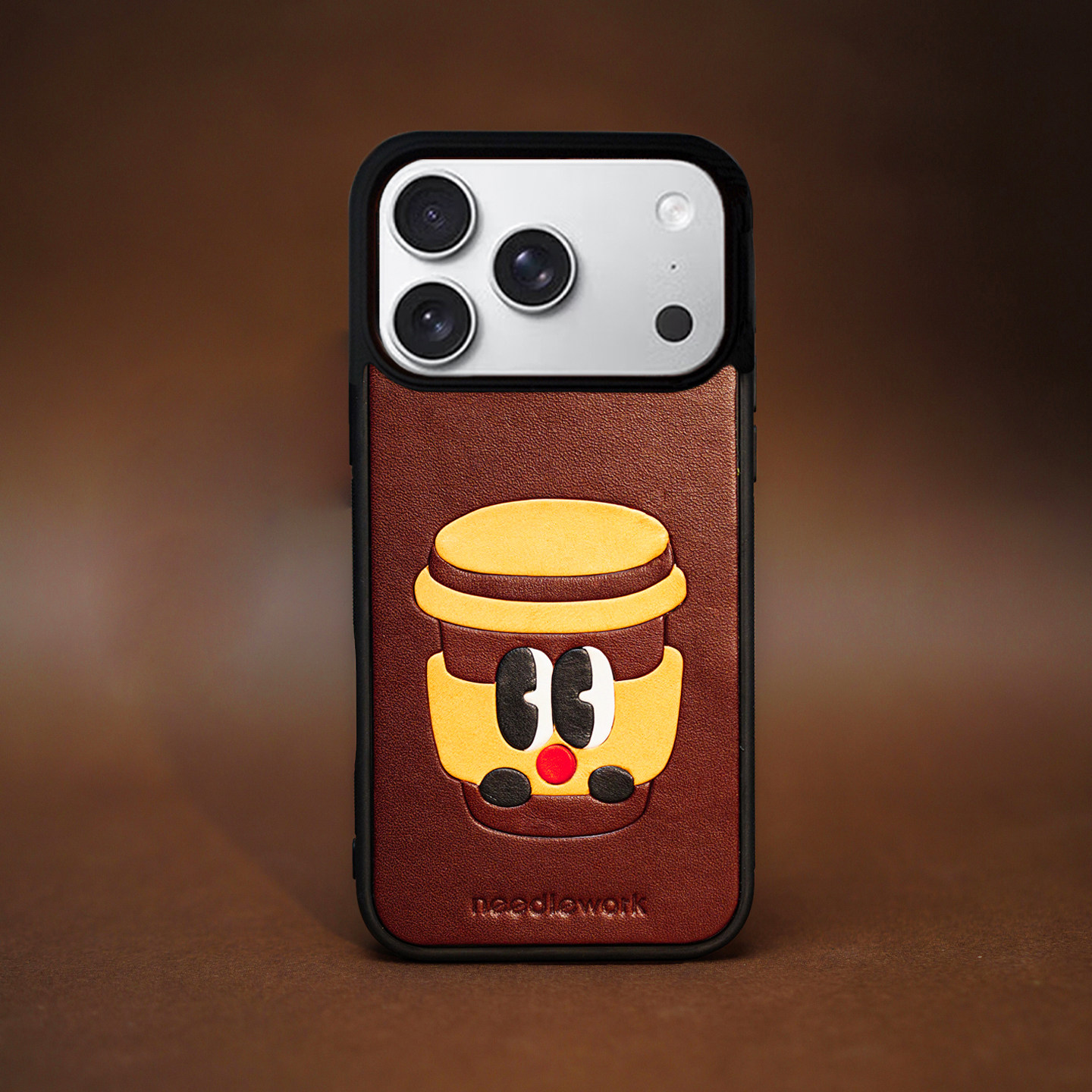 两针一线原创咖啡系列适用苹果17promax新款手机壳套情侣高级感iphone16promax真皮挂绳斜挎15pro保护套