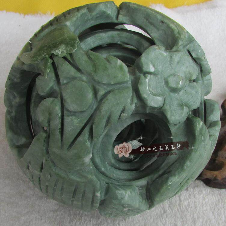 天然绿色鲁山绿玉套球转运球中可转动精雕镂空正品