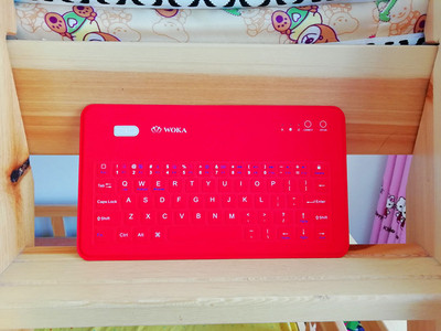 风格充电蓝牙键盘轻薄