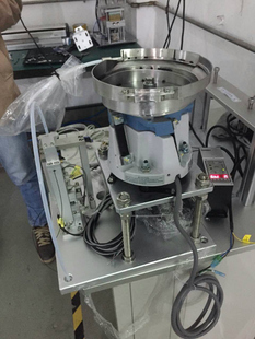 数控机械，CNC，自动车床加工铁柱销子销钉订做螺丝螺母振动盘