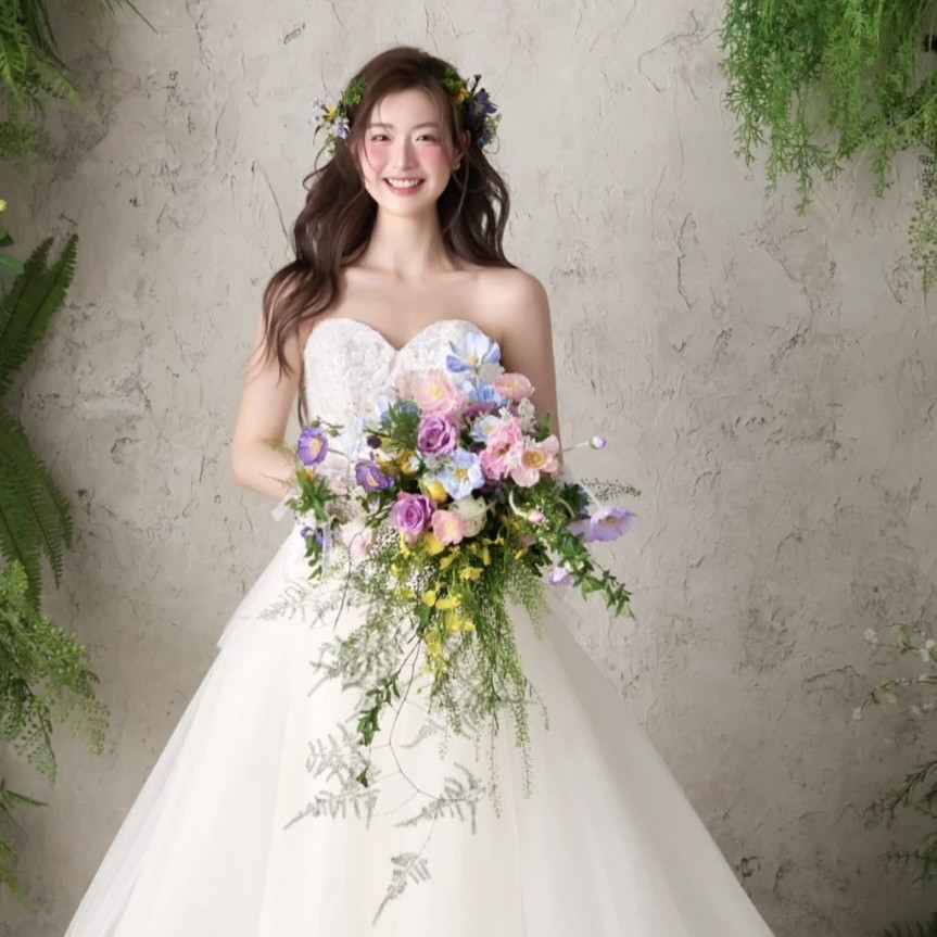 手捧花瀑布垂坠感新娘花束 结婚摄影仿真花混搭假花家居台面装饰