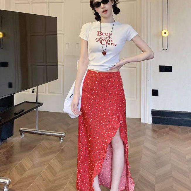 海边度假套装女字母印花正肩短袖T恤夏季红色碎花半身裙子两件套,女装/女士精品,时尚套装,淘宝优惠券,粉丝福利购,淘宝优惠卷