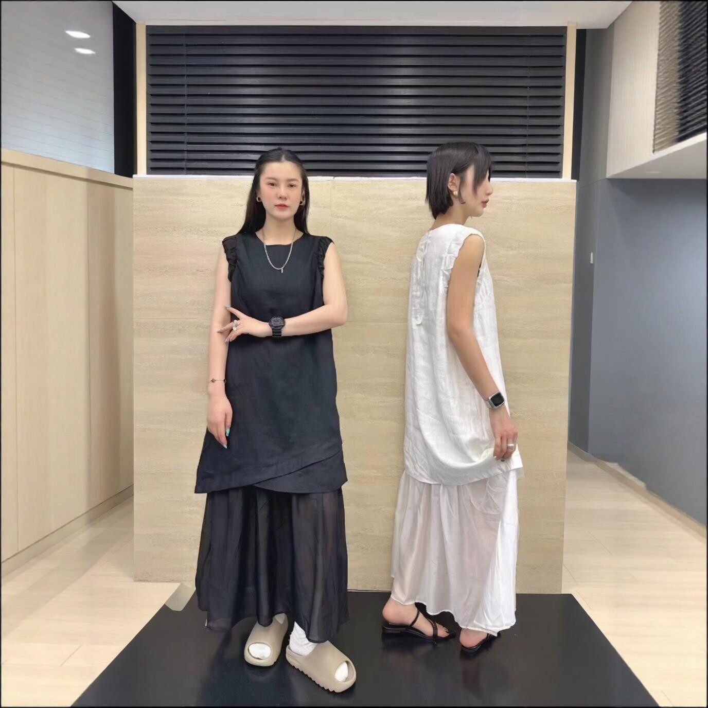 无袖连衣裙女麻料长裙摆拼网纱气质减龄女人味宽松显瘦纯色背心裙