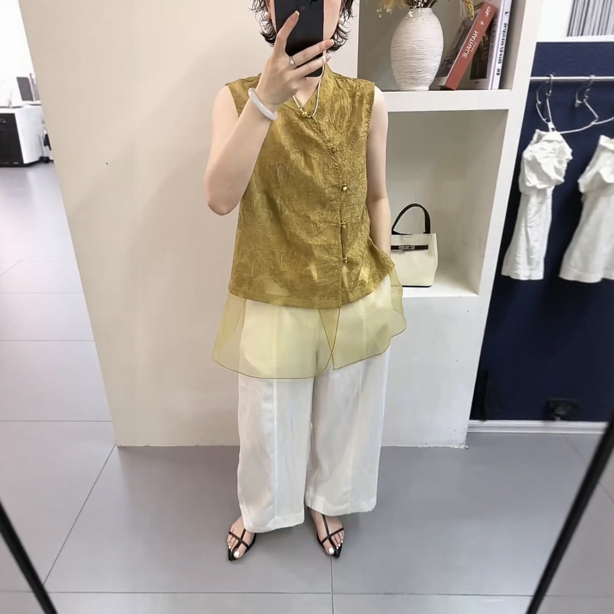 新中式上衣女国风温柔减龄盘扣设计感小众气质拼网纱无袖透气薄韩