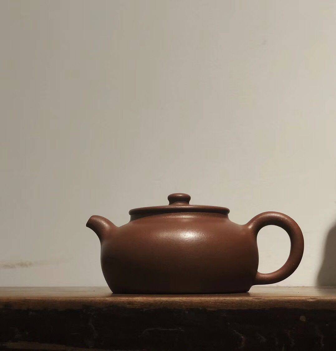 茗壶居 宜兴紫砂 华健之徒周琦手工制底槽青 逸公壶  220cc