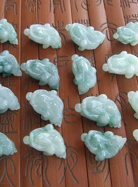 21208-1实拍缅甸玉天然A货翡翠玉立体款三脚金蟾吊坠送证书N30