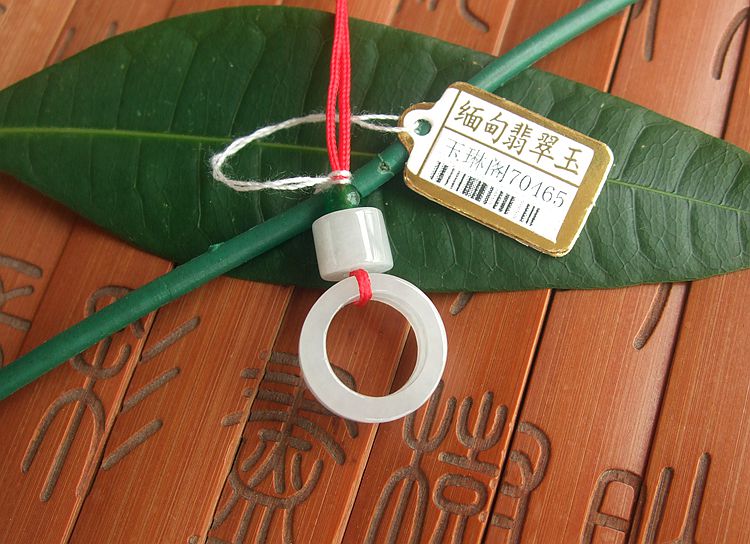 天然a货翡翠路路通缅甸玉