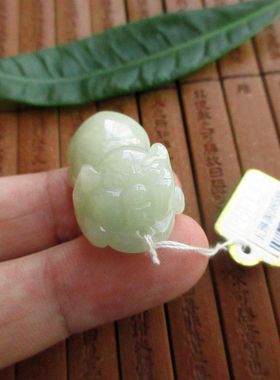 保真淡黄色立体生肖猪吊坠98588实拍图缅甸玉天然A货翡翠玉(特价)