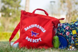 DEPT狗狗散步包 金毛铲屎官遛狗宠物外出轻便手拎斜背两用 DOG