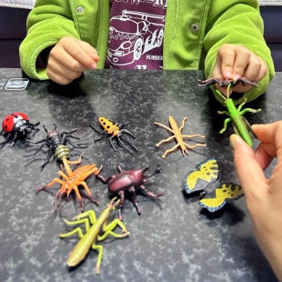 儿童玩具农场仿真植物树木地台动物模型搭配场景微景观大槐树配件