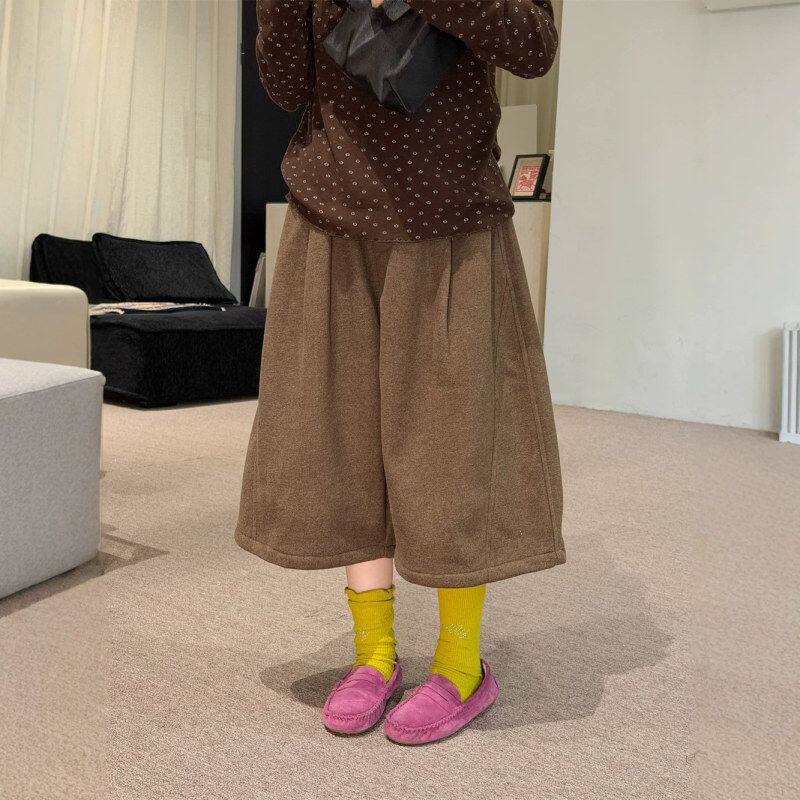 古德家女童2026年冬款加绒七分裤宽松压褶女童复古休闲呢子中裤潮