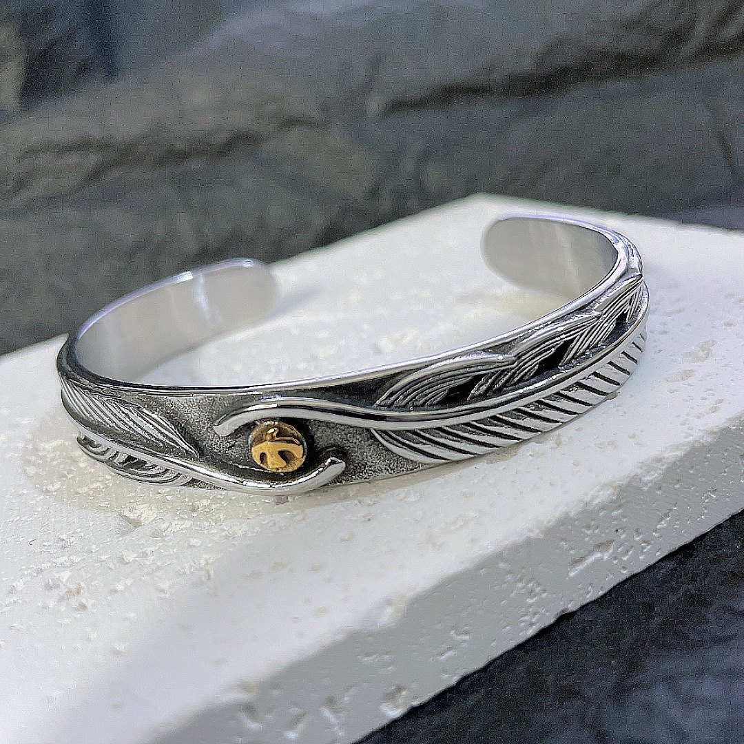 复古首饰高桥飞鹰羽毛手镯男士钛钢开口简约手环潮人饰品高级感