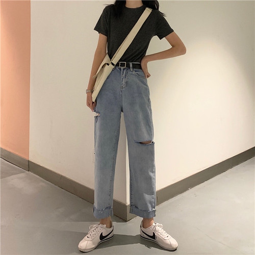 Real photo, real price, loose cut jeans, straight pants, female