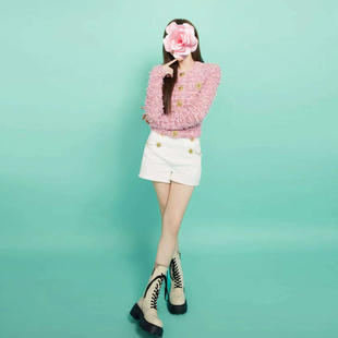 24新款 特惠199 王心凌同款 钱币金扣 不退不换 白牛仔短裤 原439