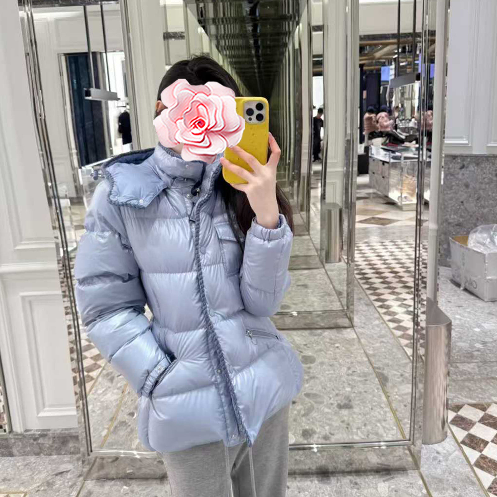 不退不换 原1299 特惠539 25新款 90白鹅绒小口袋 四色连帽羽绒服