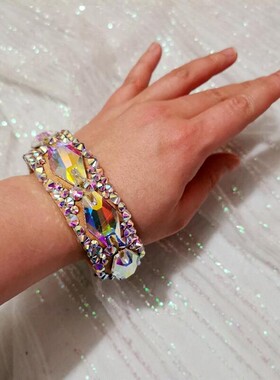 伊西斯pris2020新款百搭闪亮水晶手镯饰品表演休闲K9人气手环配饰