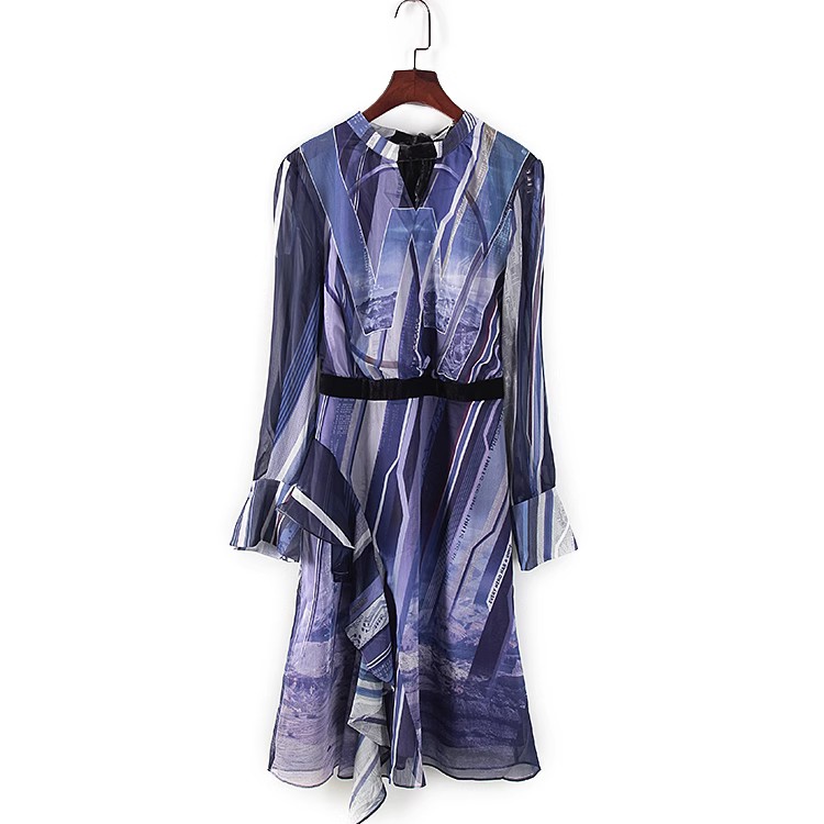 淑女风印花长袖连衣裙