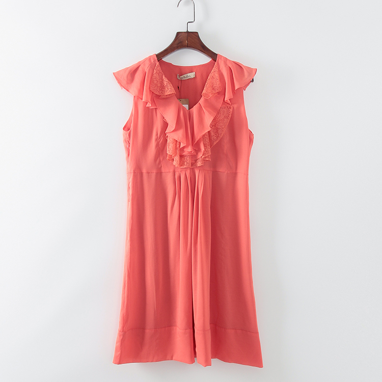 森女系减龄无袖连衣裙