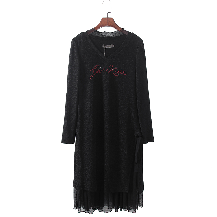 休闲风拼接长袖连衣裙