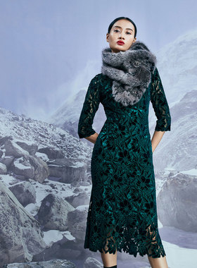 藤影摇光 金丝线重工蕾丝长款祖母绿丝绒连衣裙子七分袖绿色秋新