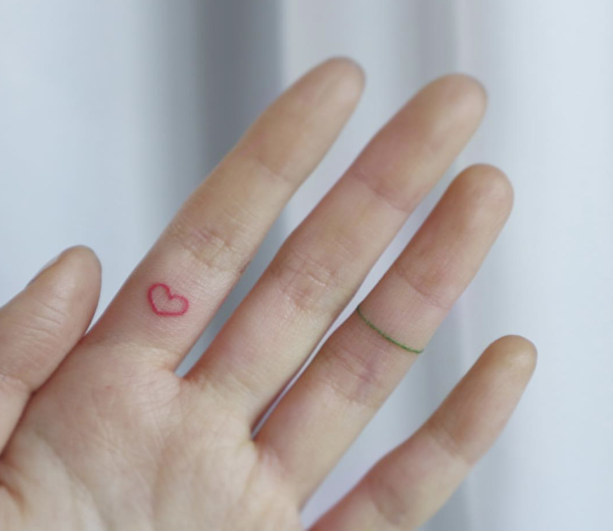 hge tattoo独家手绘 手指线条桃心韩系简约防水纹身贴 a88