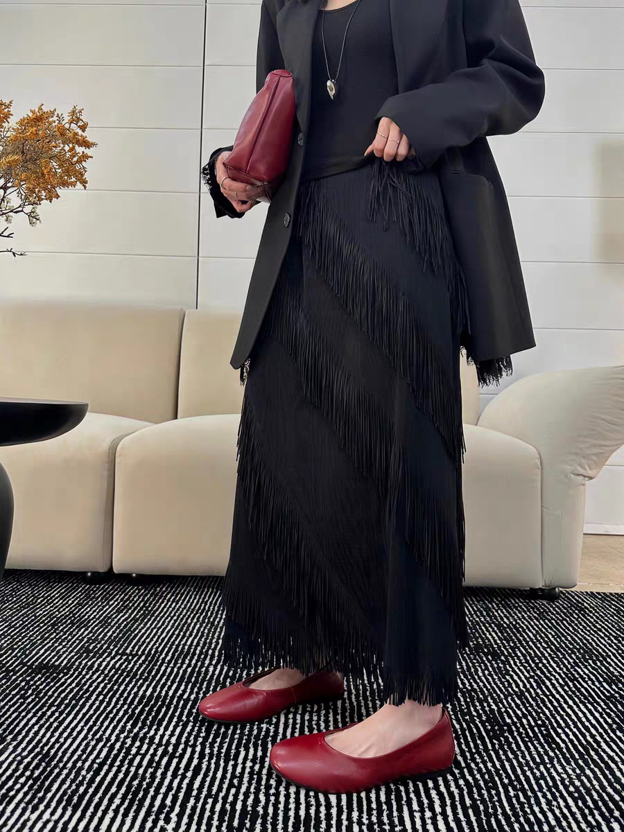 A Piece of Cloth流苏半身裙女高腰显瘦百搭A字裙三宅风设计黑色