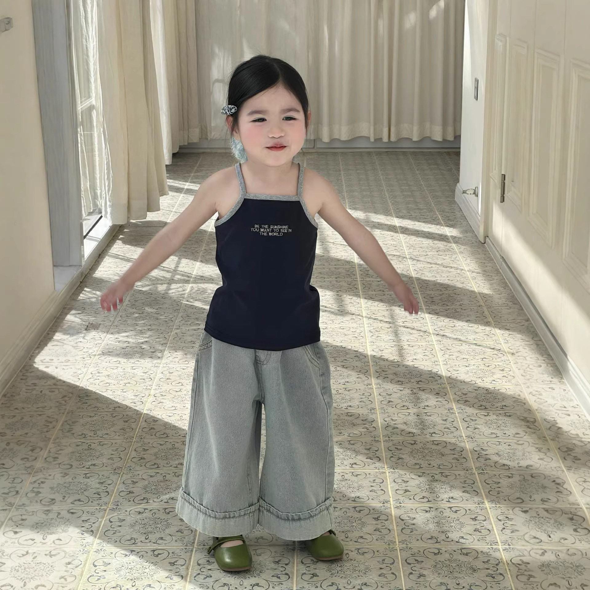 女童运动风刺绣吊带内搭春季新品韩系女宝宝设计感打底上衣背心潮