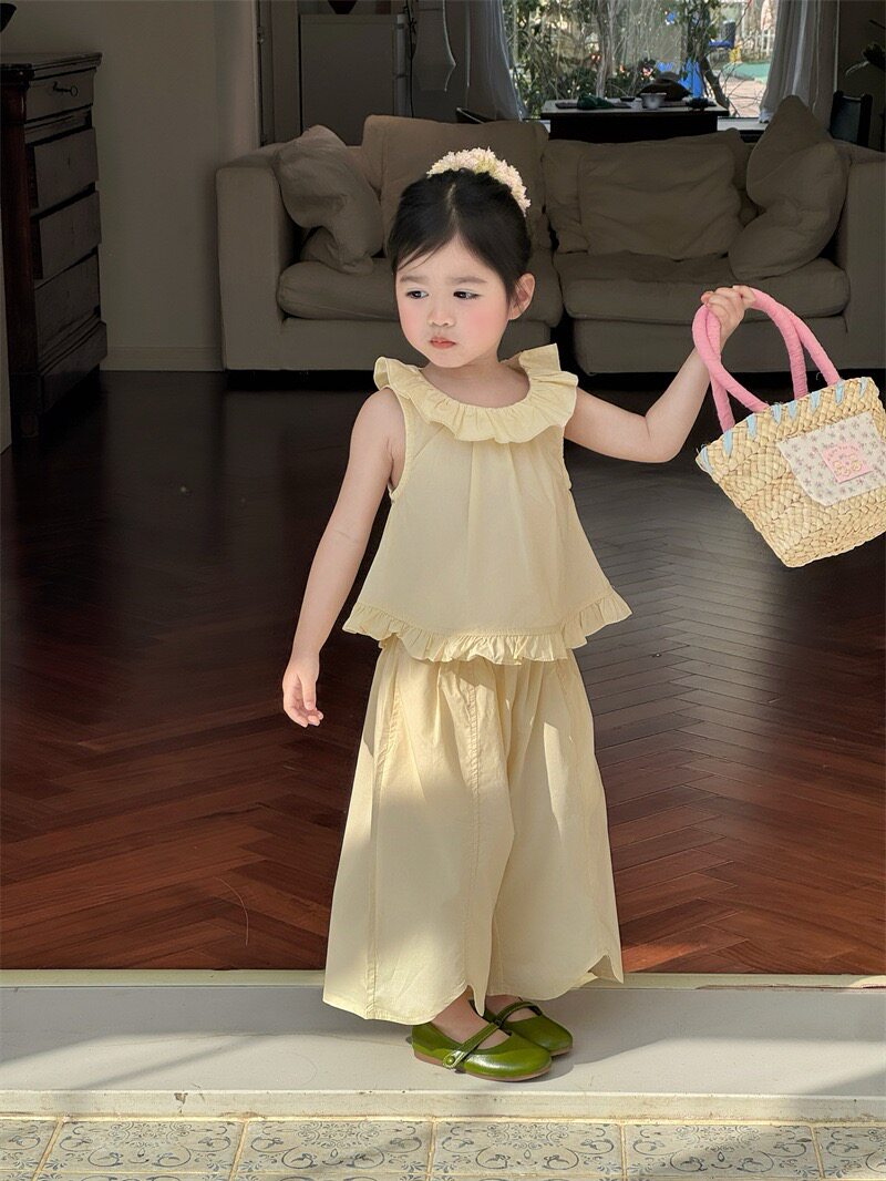 韩版童装2026夏季新款女童韩系荷叶领背心无袖娃娃衫气球裤套装潮图片