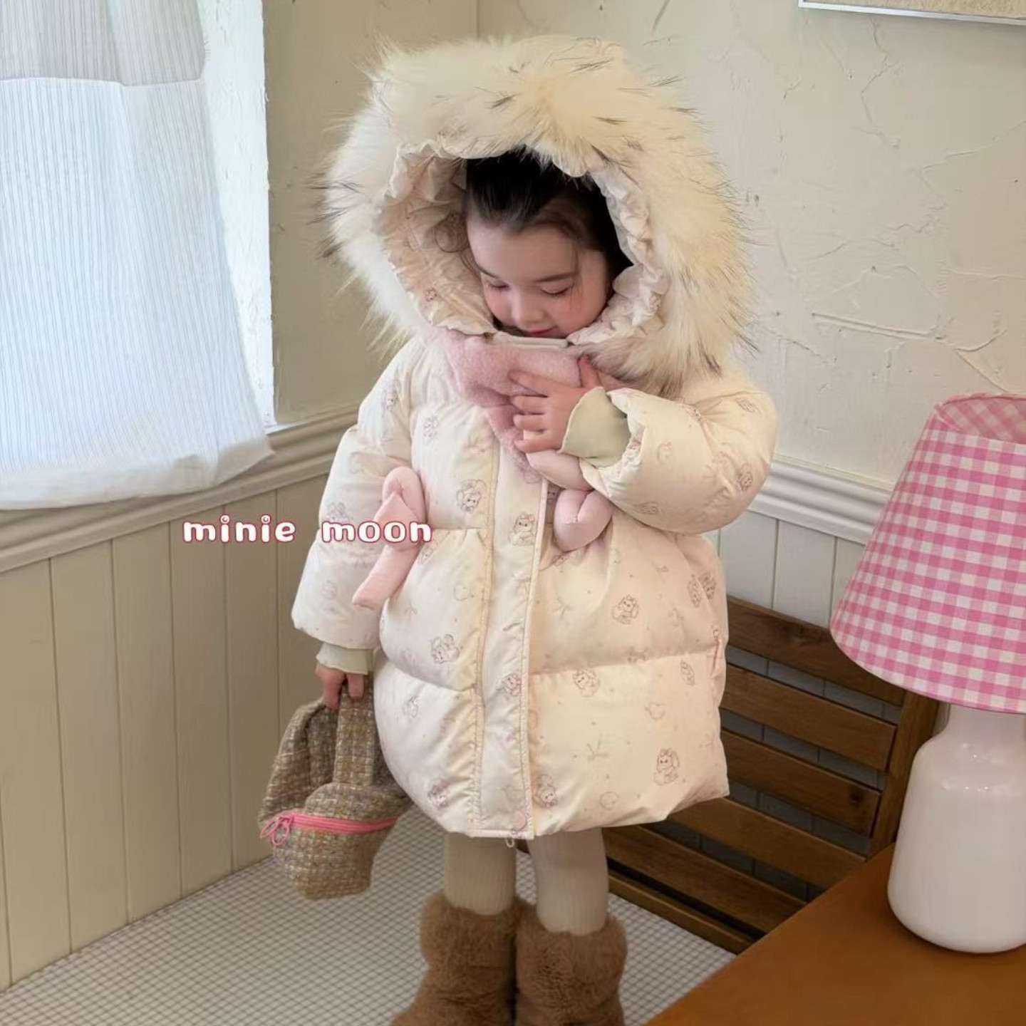 Minie moon粉色印花羽绒服大毛领羽绒服90白鸭绒中长款羽绒服,童装/婴儿装/亲子装,羽绒服,淘宝优惠券,粉丝福利购,淘宝优惠卷