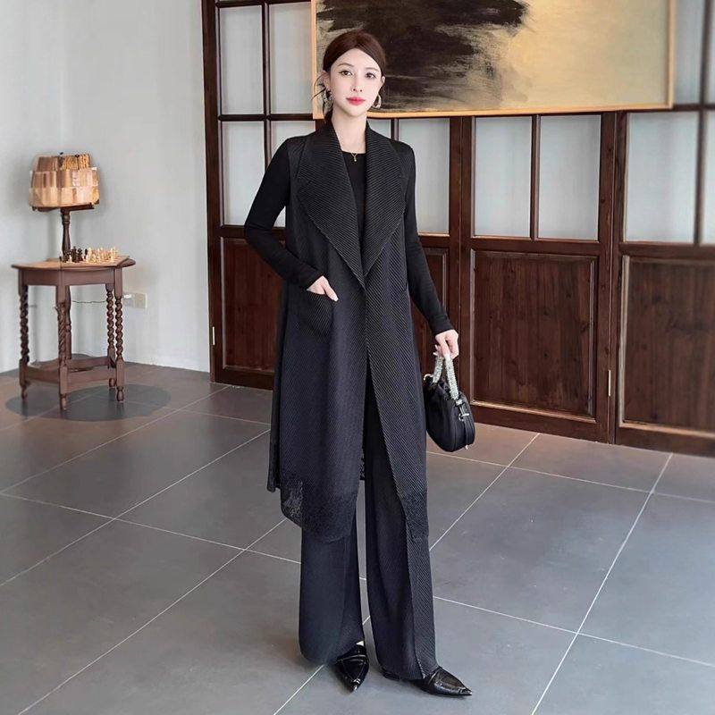 三宅长款马甲女气质时尚百搭外套高级鱼鳞褶上衣宽松大码褶皱开衫
