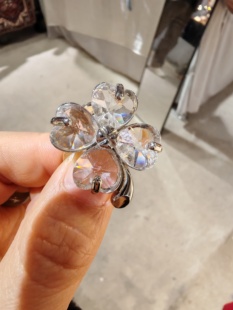 中古Vintage四叶草胸针