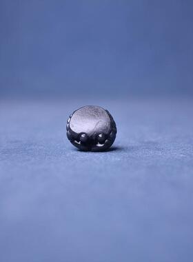 墨玉独籽料八方来财手机挂提溜