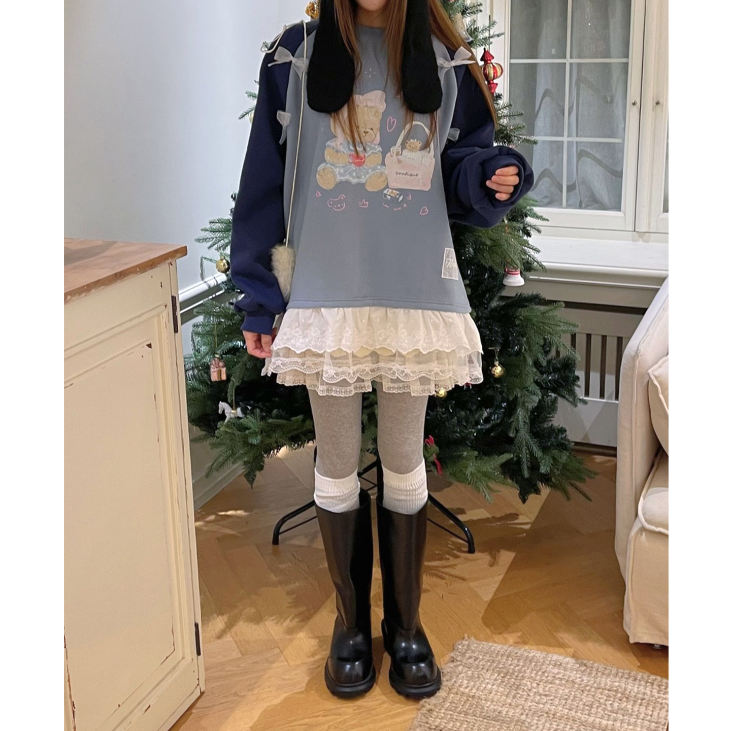 冬季蕾丝边加绒长款圆领卫衣女裙