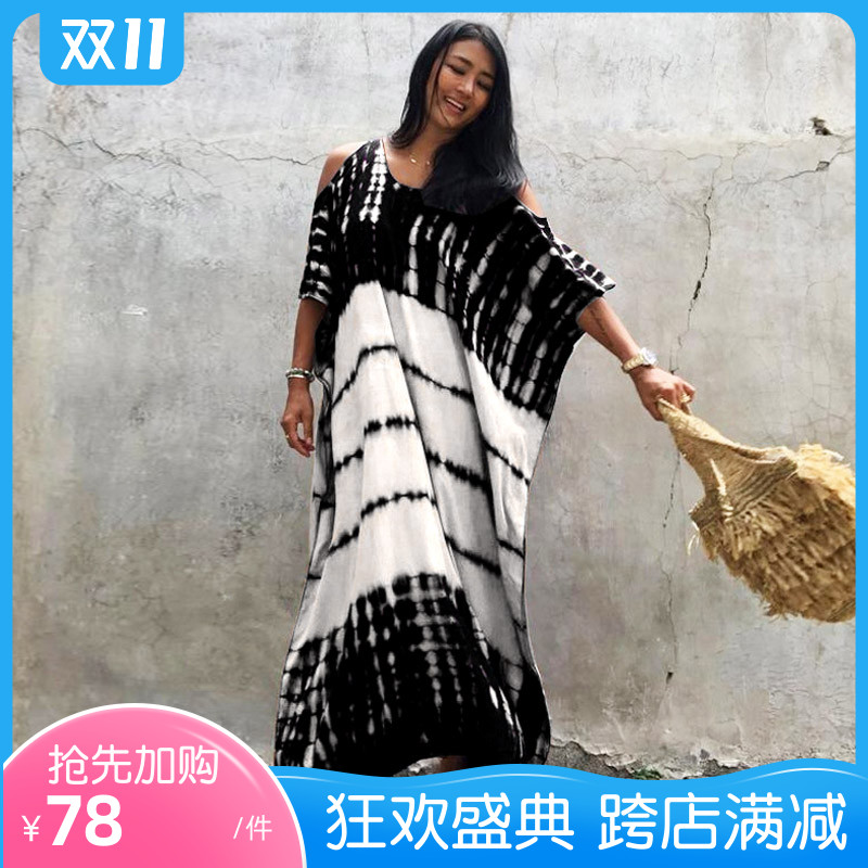 2023露肩沙滩裙新款小众连衣裙女扎染泰国三亚度假海边条纹长裙子