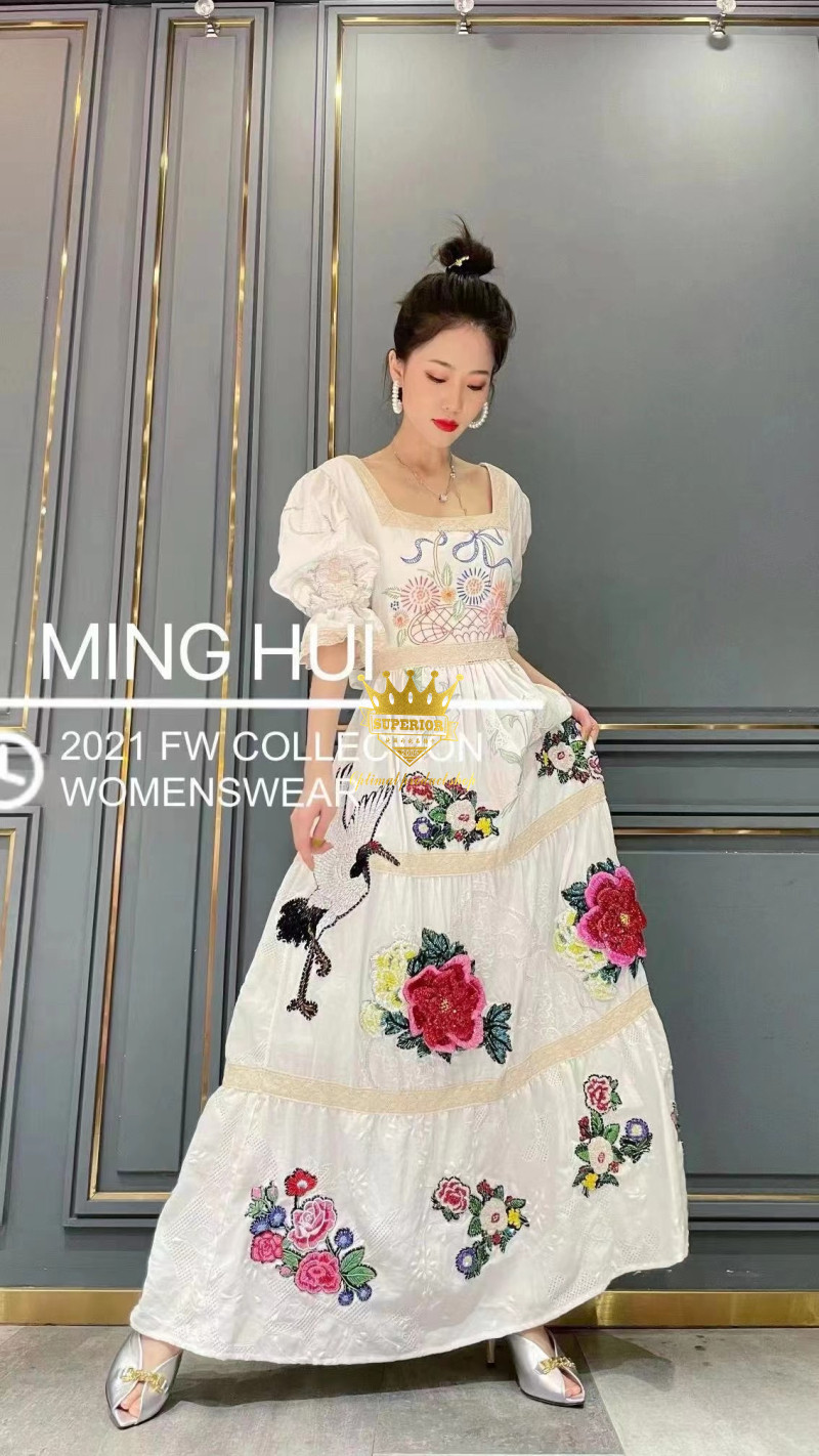 泰国制：新款时尚百搭潮流复古风刺绣重工仙鹤花朵仙女连衣裙长裙