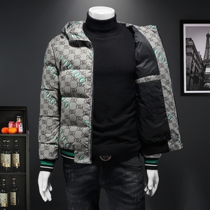 2023冬季IUIUG 标90白鸭绒高奢连帽刺绣羽绒服D320-87063-P310图片