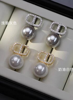 大牌CD施加珍珠耳钉女时尚通勤轻奢耳环2025新款小众高级感耳饰品