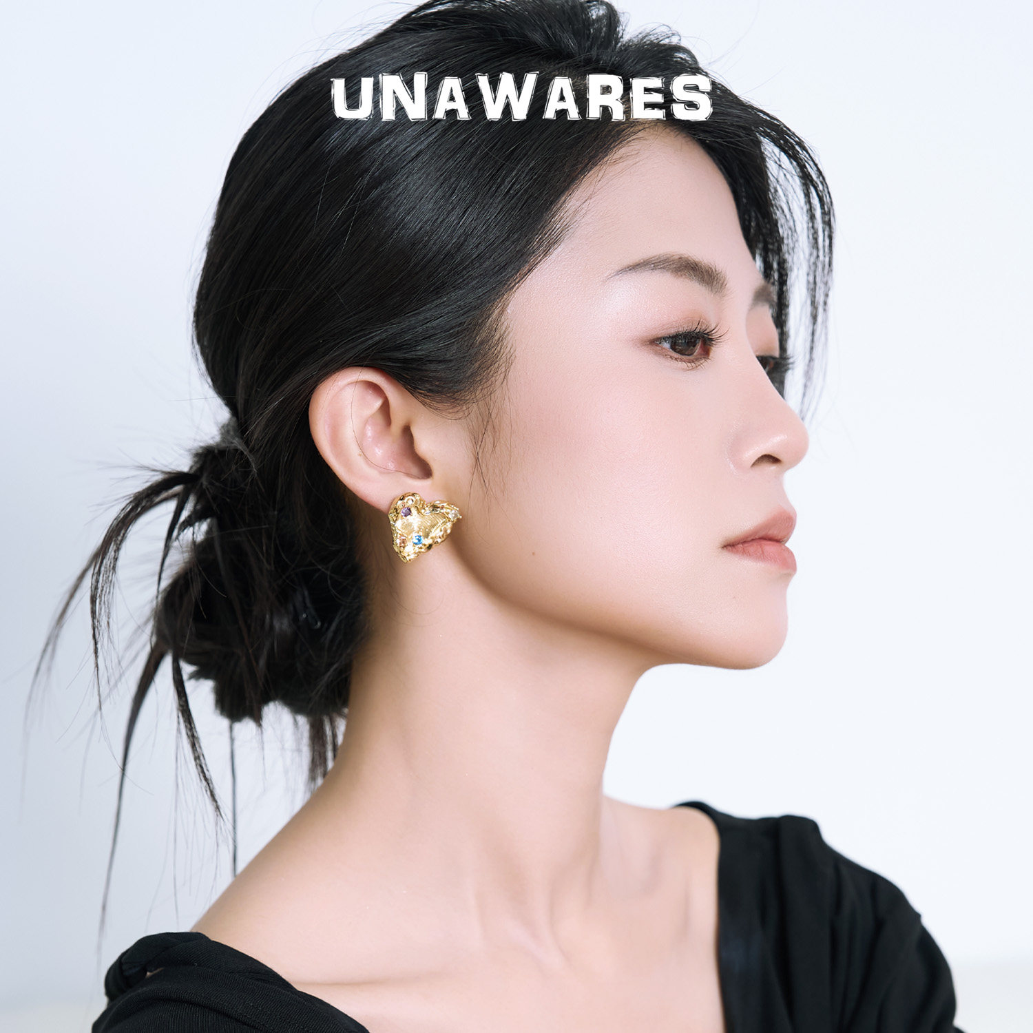 爱心款微镶彩色锆石耳钉
