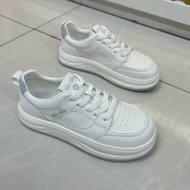 潮鞋女2026春季新款厚底少女小白鞋女百搭轻便舒适时尚运动休闲鞋