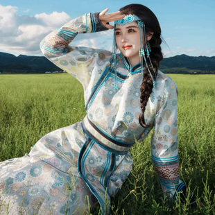 蒙古族服装女生长款民族风2026新款蒙古袍草原风旅拍写真摄影服饰