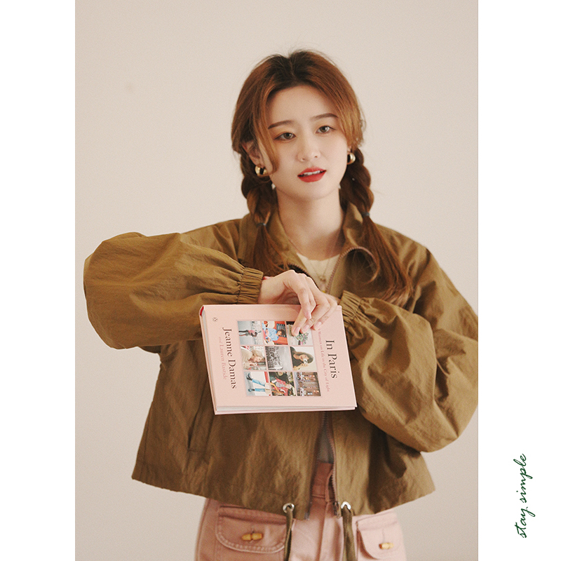 花吉B694拿铁咖色织带滚边立领短款风衣女2025新款春学院无帽外套