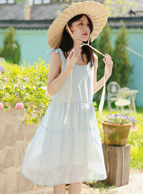 花吉Q321肩带可调节法式碎花吊带连衣裙2026新款女夏小个子吊带裙