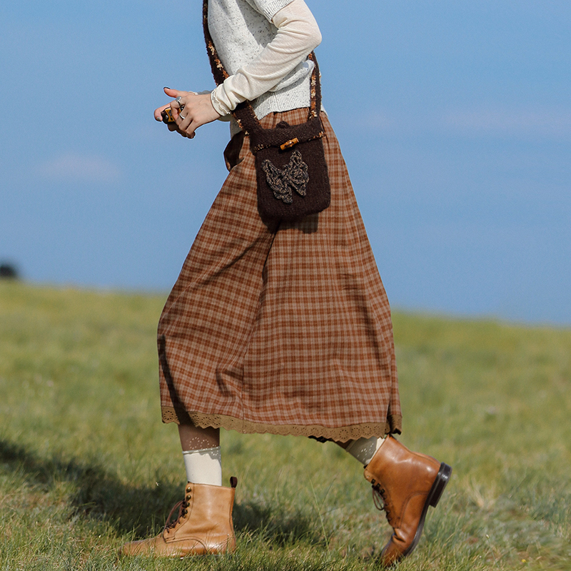 花吉Q497棕色格子条纹高腰全棉蕾丝边半身裙2025新款早秋宽松半裙