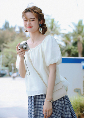 花吉B730奶杏色天丝方领短袖娃娃衫女2026新款夏宽松泡泡袖衬衫