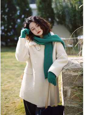 花吉C140奶酪白翻领可拆卸毛领苏力羊驼大衣女2026新款冬毛呢外套