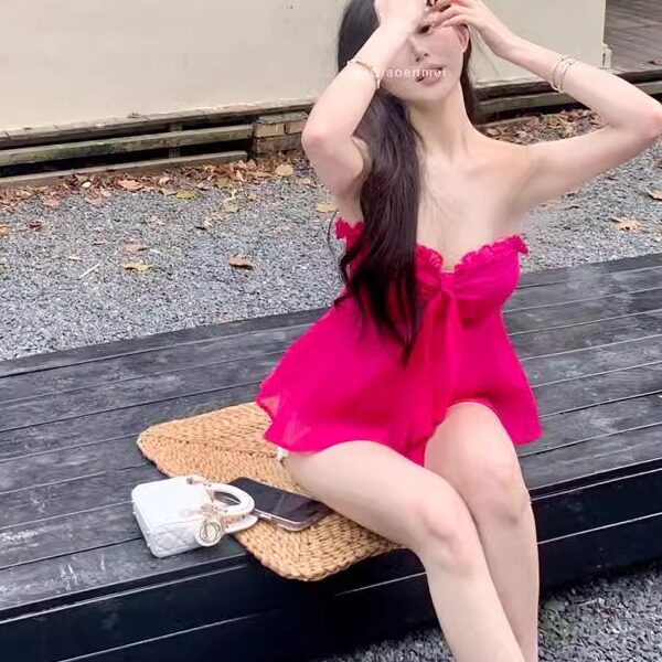 系带夏季宽松玫红色无袖抹胸背心图片