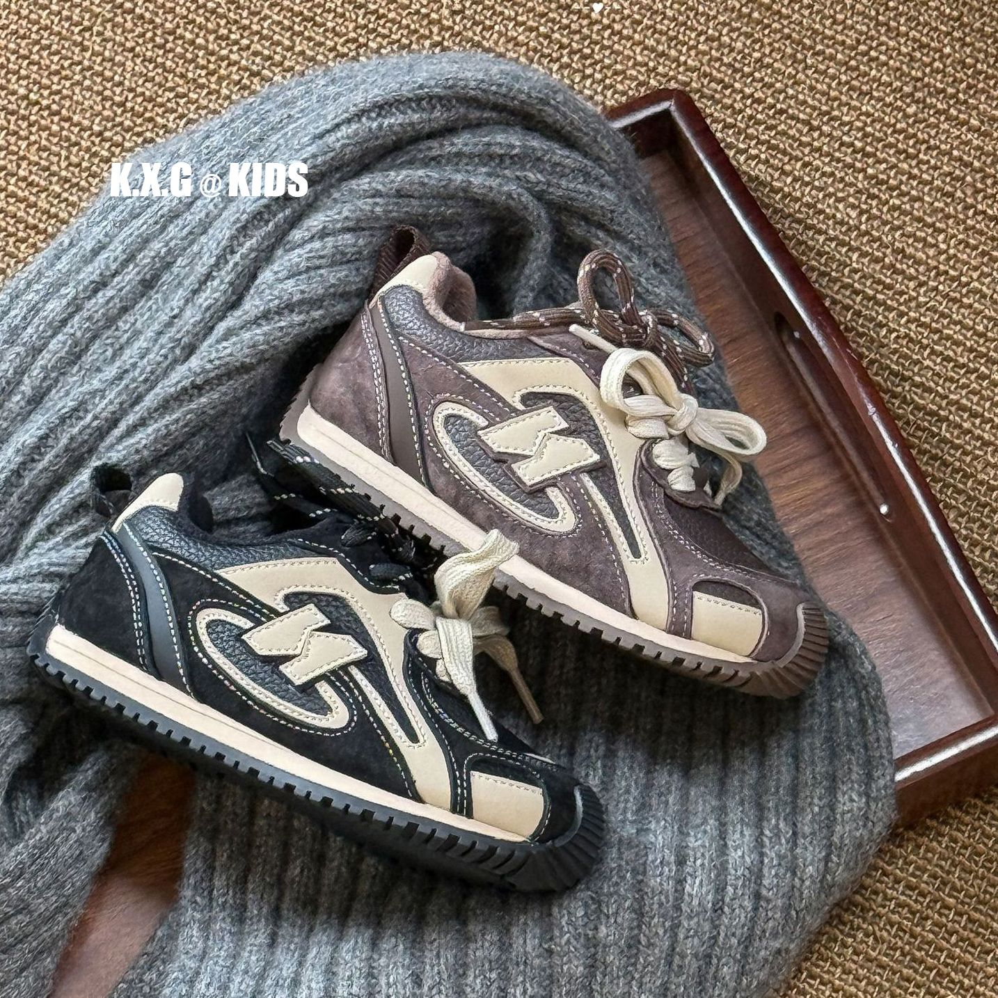 免系带童鞋2025秋季儿童双鞋带运动鞋男童女童跑步鞋冬加绒二棉鞋