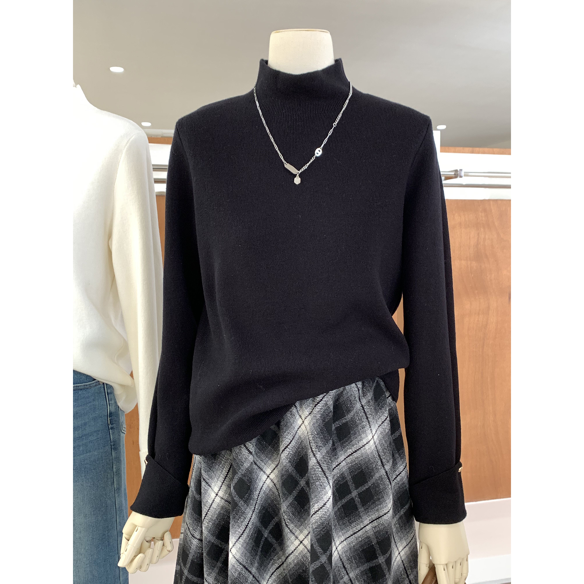 暖暖一体绒简约风半高领针织衫